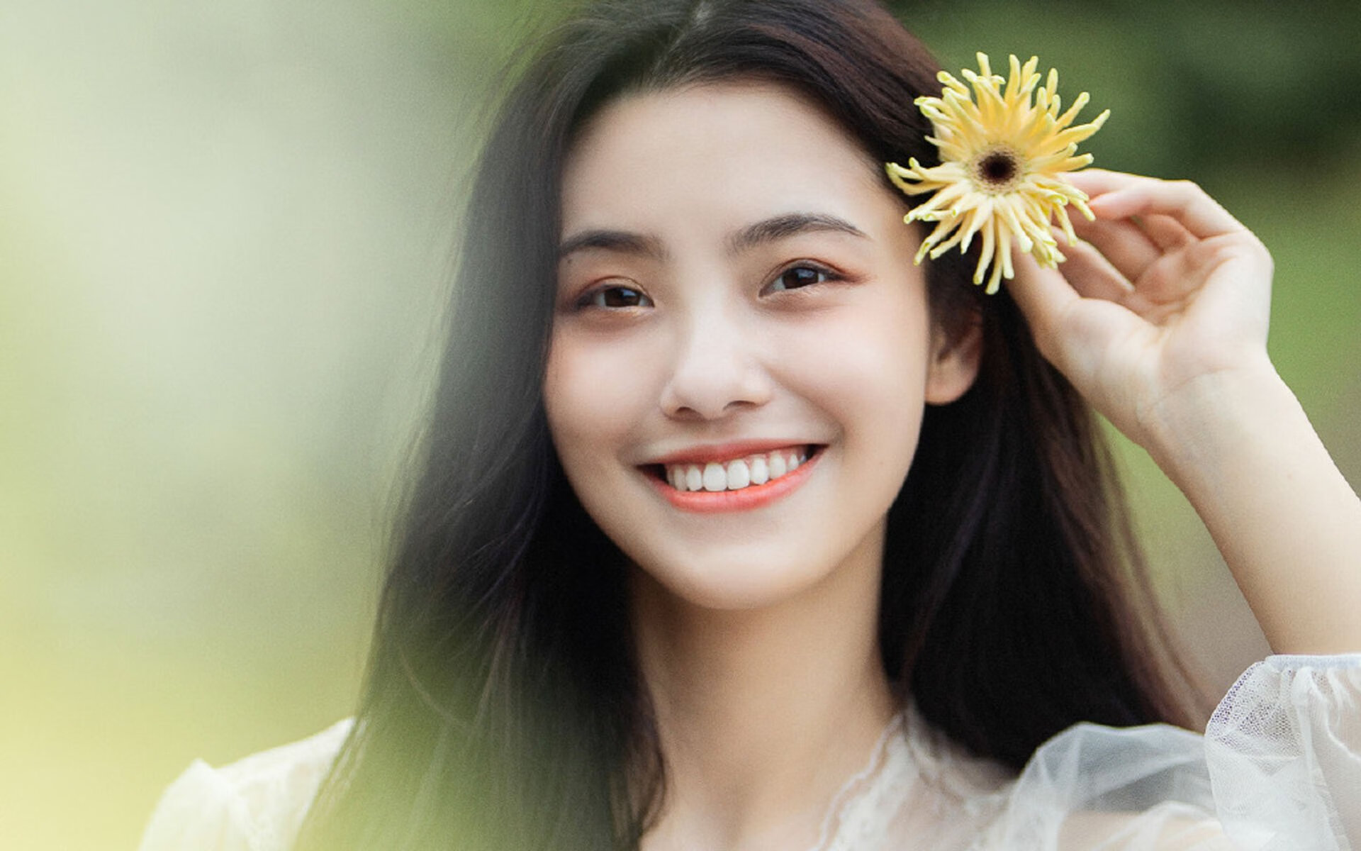 朗斯边翼结合打出犀利反击推动比赛节奏,朗斯啥意思